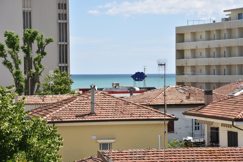 Hotel Marina Riccione Exterior foto
